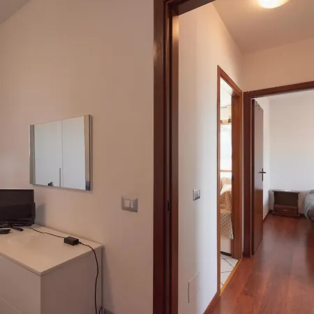 Διαμέρισμα Am16 - Spazioso Vicino Stazione