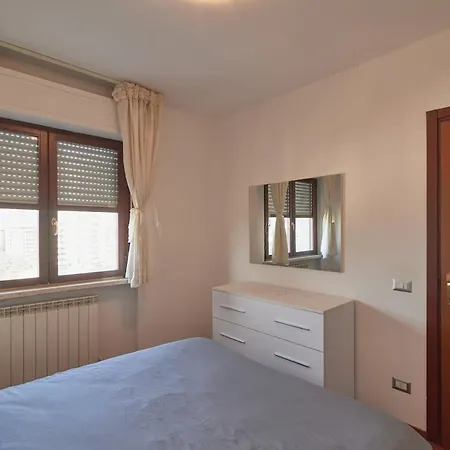 Spazioso Vicino Stazione Appartamento *